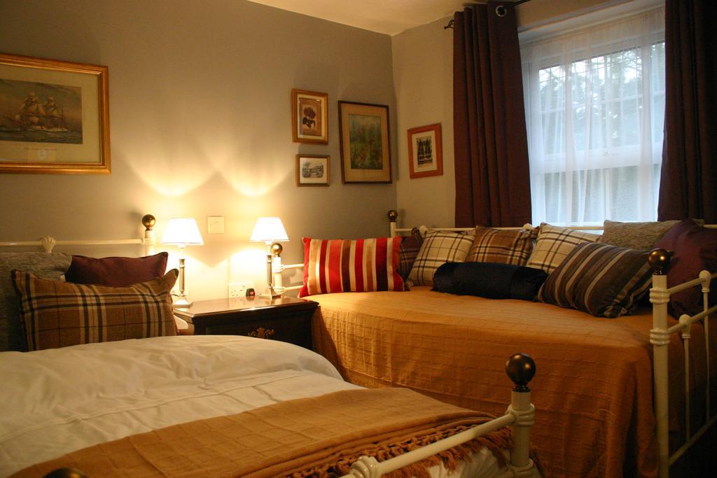 Horse & Groom B&B Westbury  Esterno foto