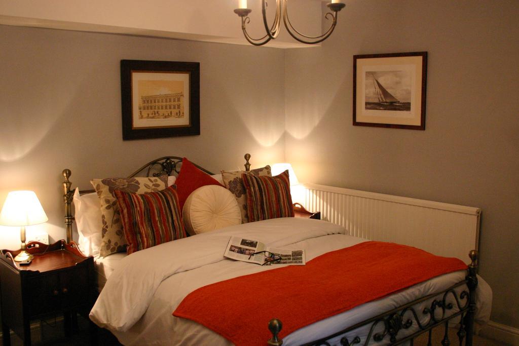 Horse & Groom B&B Westbury  Esterno foto