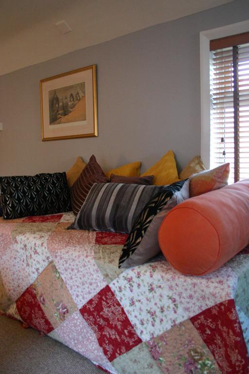 Horse & Groom B&B Westbury  Esterno foto